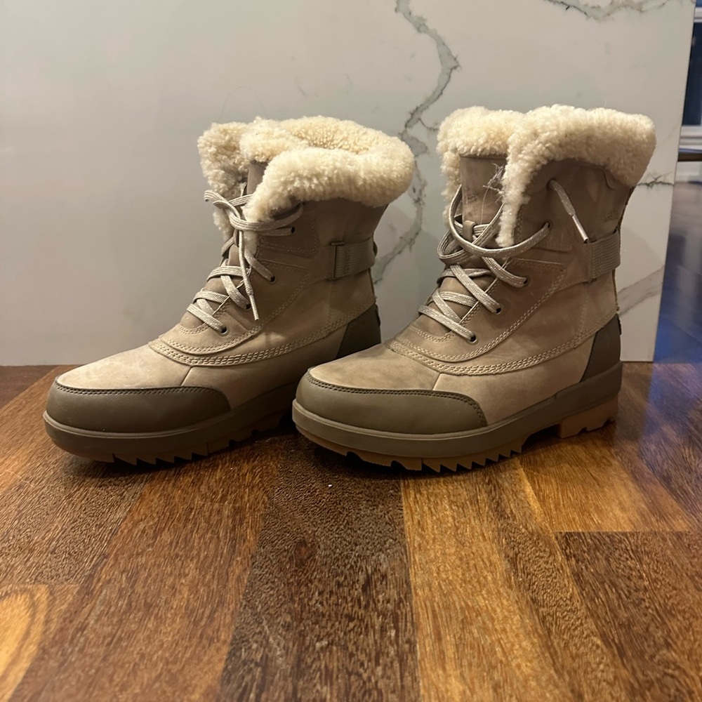 Sorrel waterproof winter boots size 11 - Picture 5 of 7